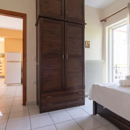 Eutopia Apartment Flogita