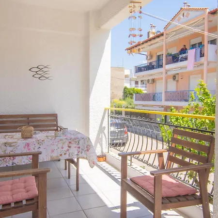 Eutopia Apartment Flogita